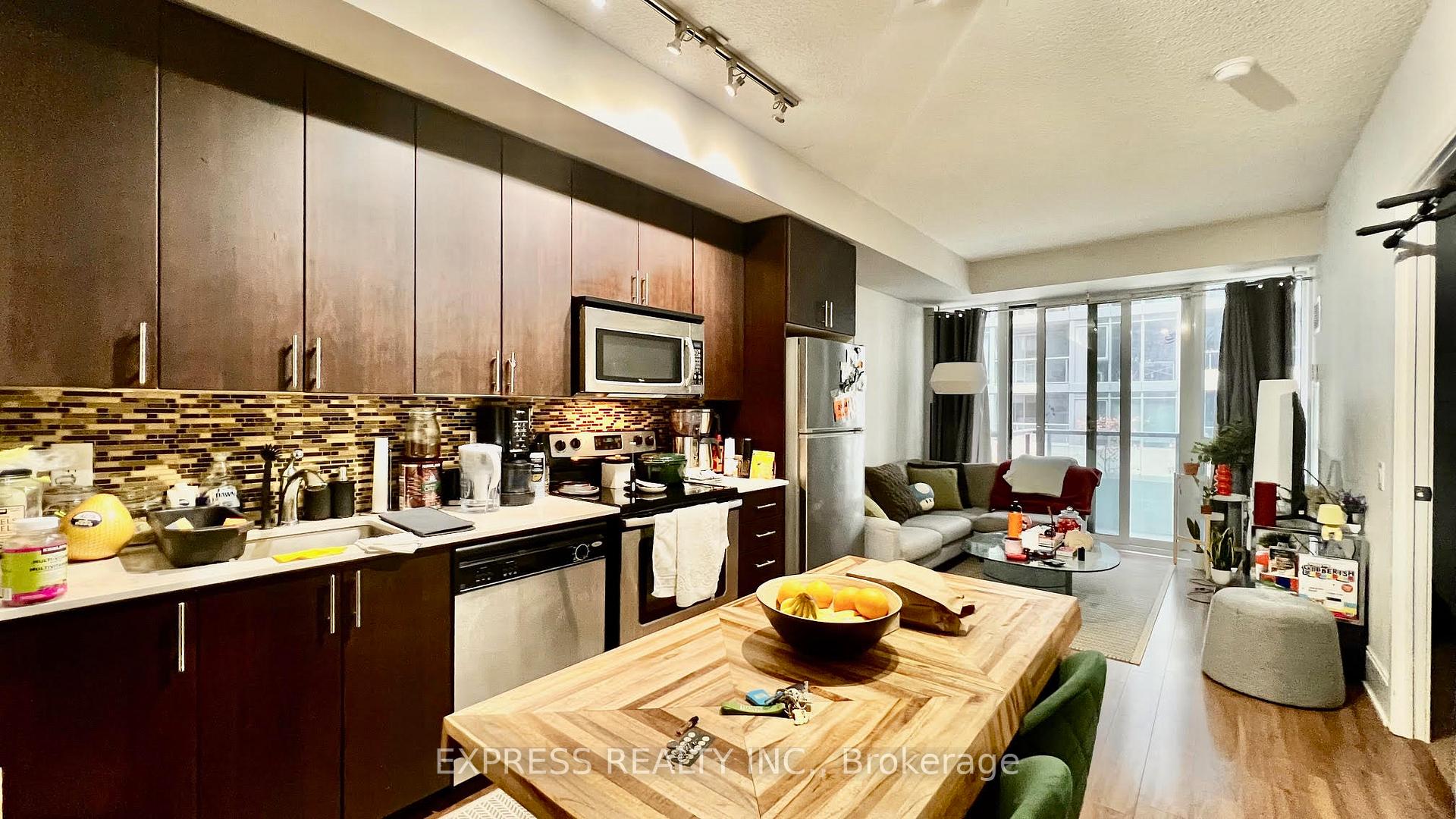 Photo 2 of Unit 409, 560 Front Street W, Toronto, Waterfront Communities — HOMEH