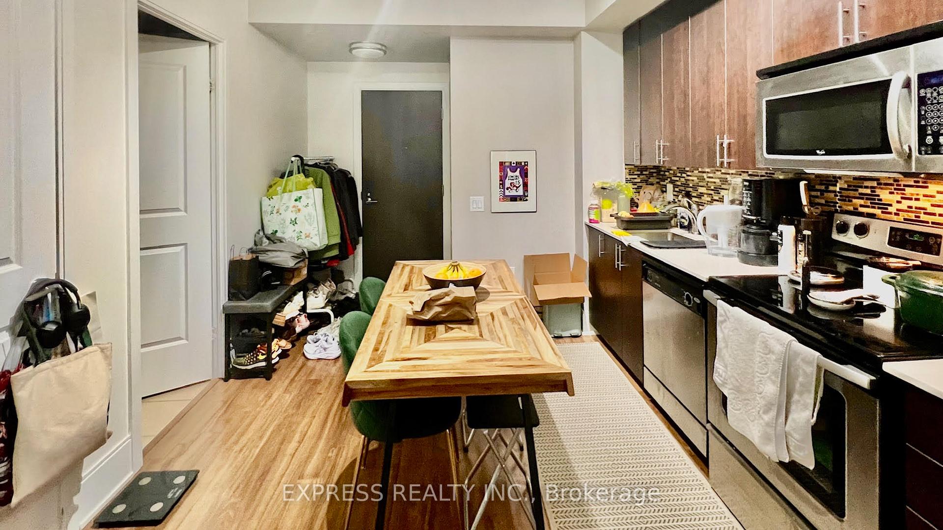 Photo 4 of Unit 409, 560 Front Street W, Toronto, Waterfront Communities — HOMEH