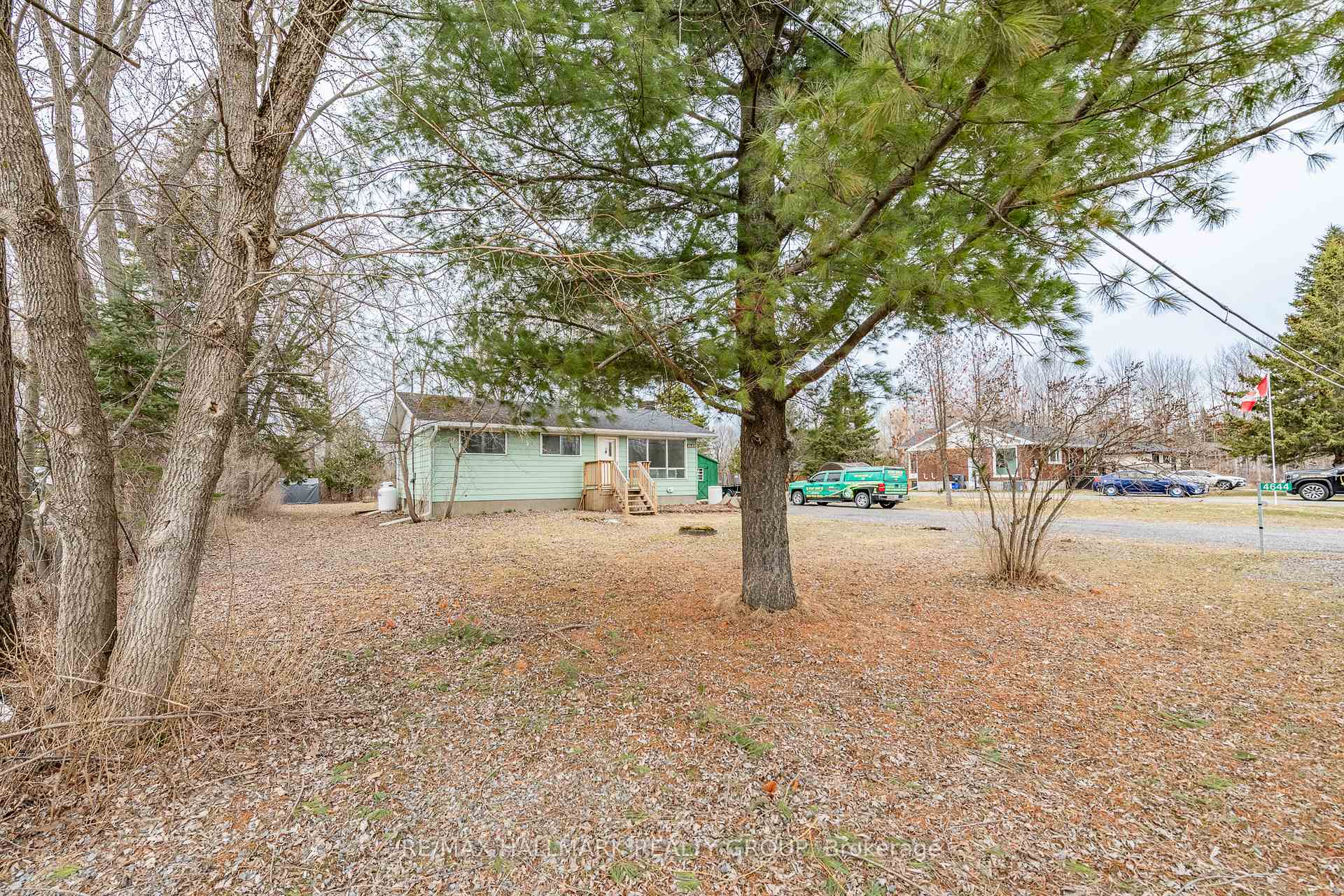 Photo 4 of 4644 Anderson Road, Ottawa, Carlsbad Springs — HOMEH