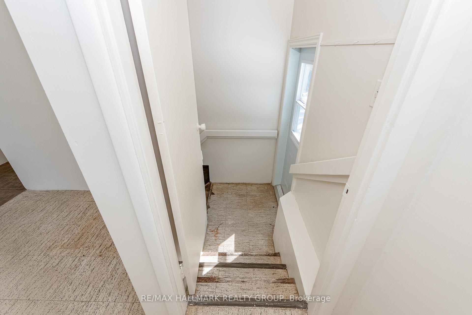 Photo 15 of 4644 Anderson Road, Ottawa, Carlsbad Springs — HOMEH