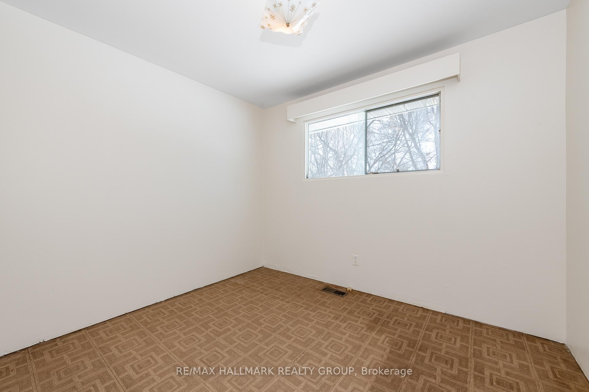 Photo 23 of 4644 Anderson Road, Ottawa, Carlsbad Springs — HOMEH