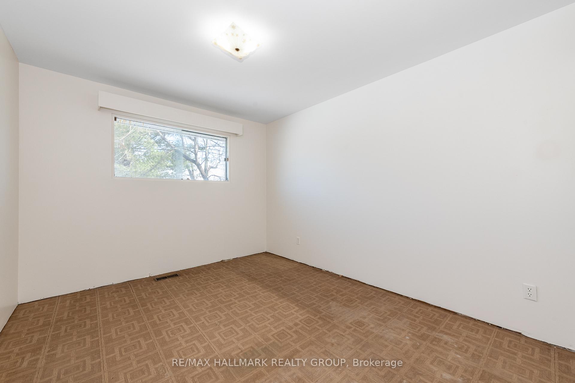 Photo 18 of 4644 Anderson Road, Ottawa, Carlsbad Springs — HOMEH