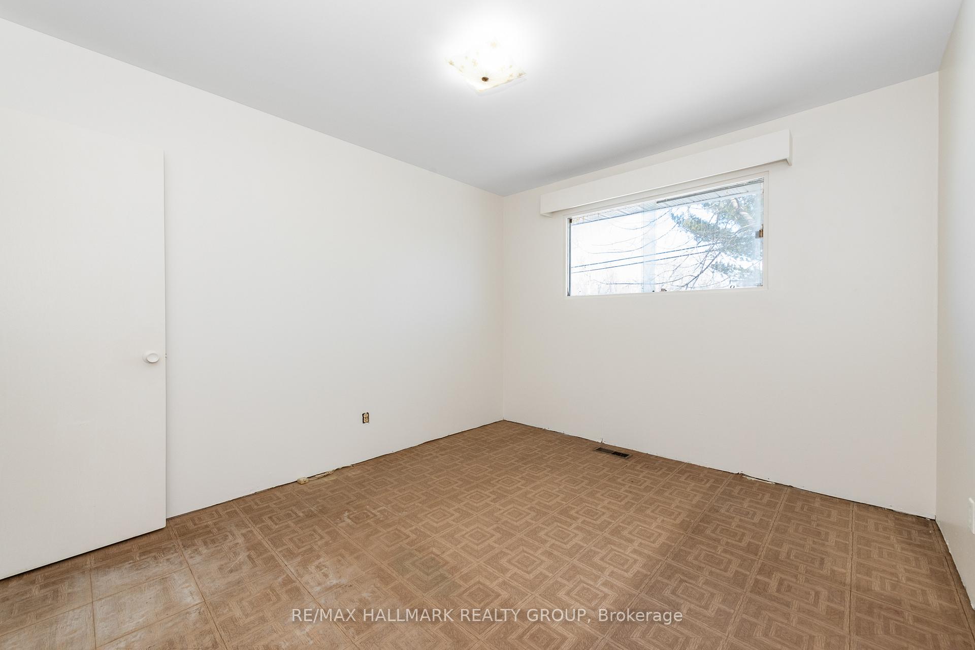 Photo 24 of 4644 Anderson Road, Ottawa, Carlsbad Springs — HOMEH