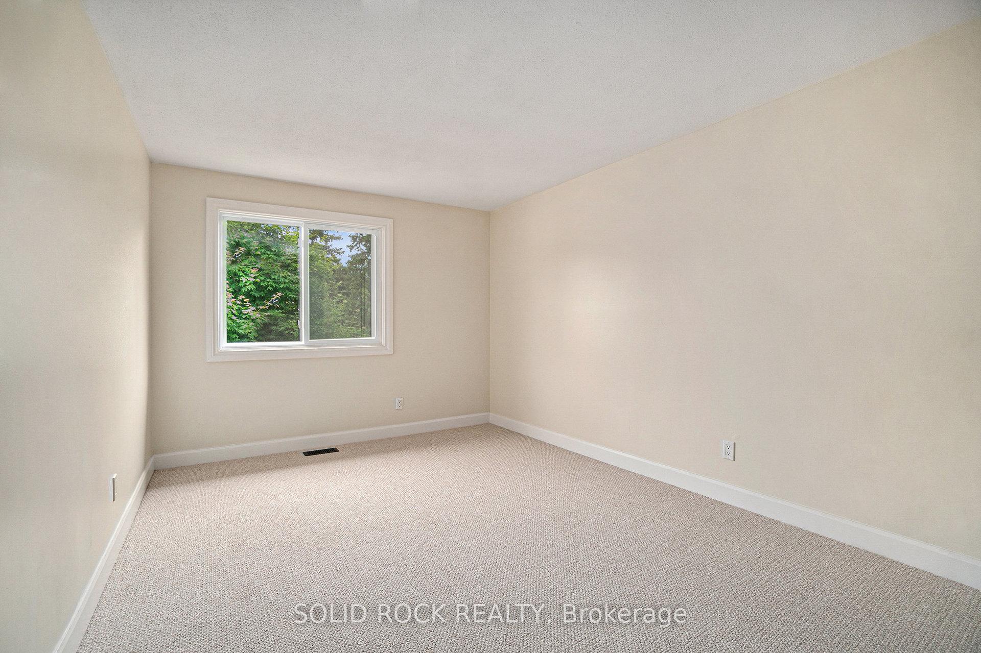 Photo 19 of 33 Thistledown Court, Ottawa, Barrhaven - Pheasant Run — HOMEH