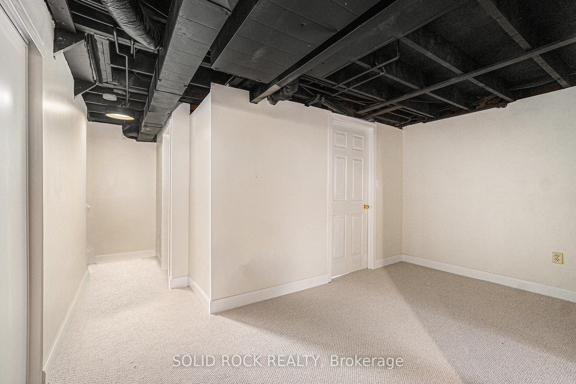 Photo 27 of 33 Thistledown Court, Ottawa, Barrhaven - Pheasant Run — HOMEH