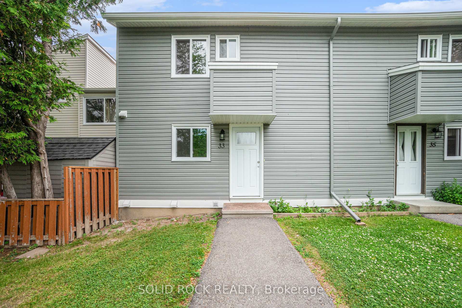 Photo 32 of 33 Thistledown Court, Ottawa, Barrhaven - Pheasant Run — HOMEH