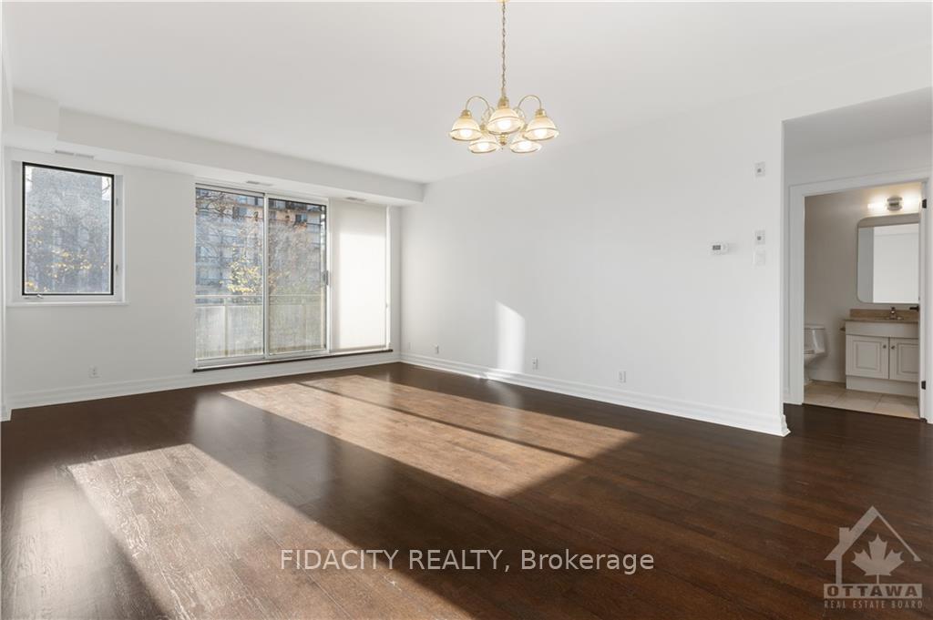 Photo 8 of Unit 402, 320 Mcleod Street, Ottawa, Ottawa Centre — HOMEH