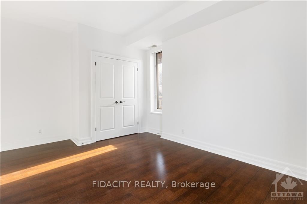 Photo 10 of Unit 402, 320 Mcleod Street, Ottawa, Ottawa Centre — HOMEH