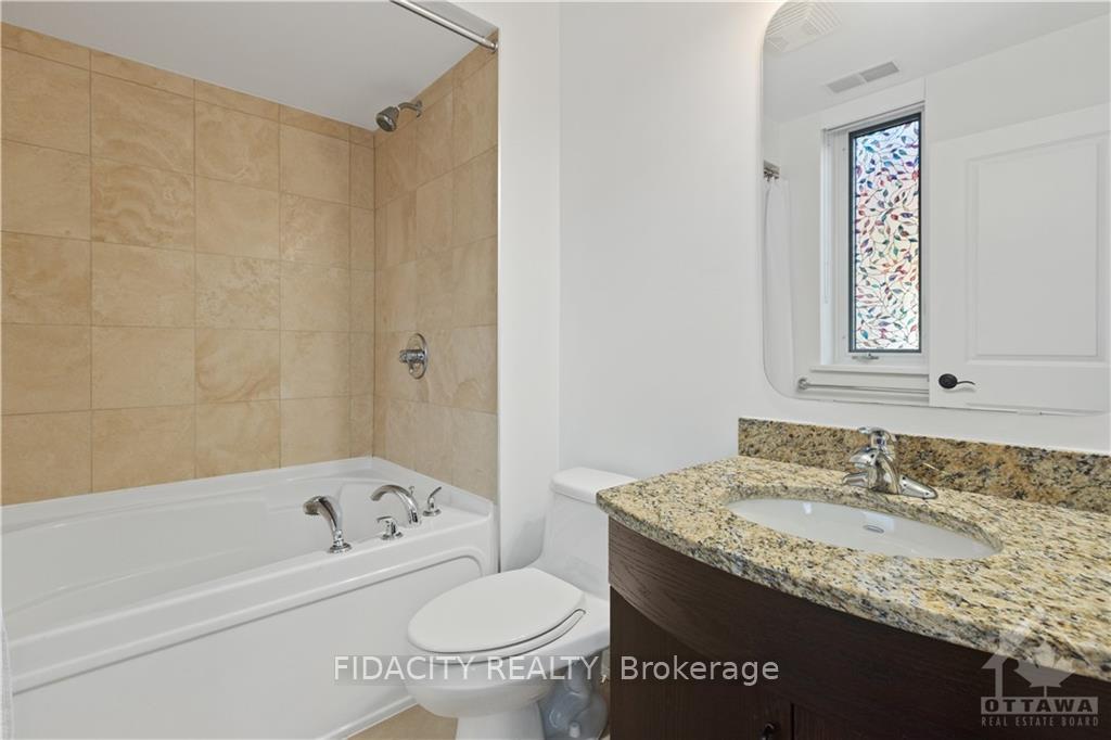 Photo 11 of Unit 402, 320 Mcleod Street, Ottawa, Ottawa Centre — HOMEH