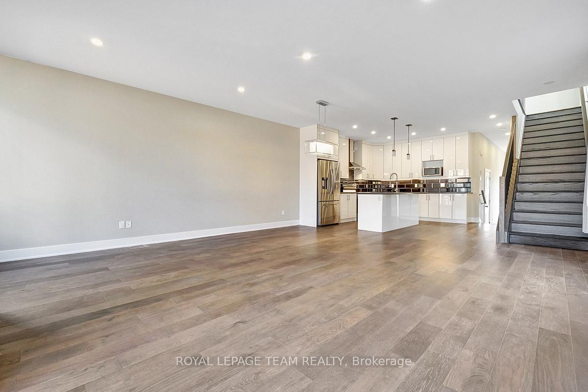 Photo 6 of Unit #A, 1309 Thames Street, Ottawa, Carlington — HOMEH