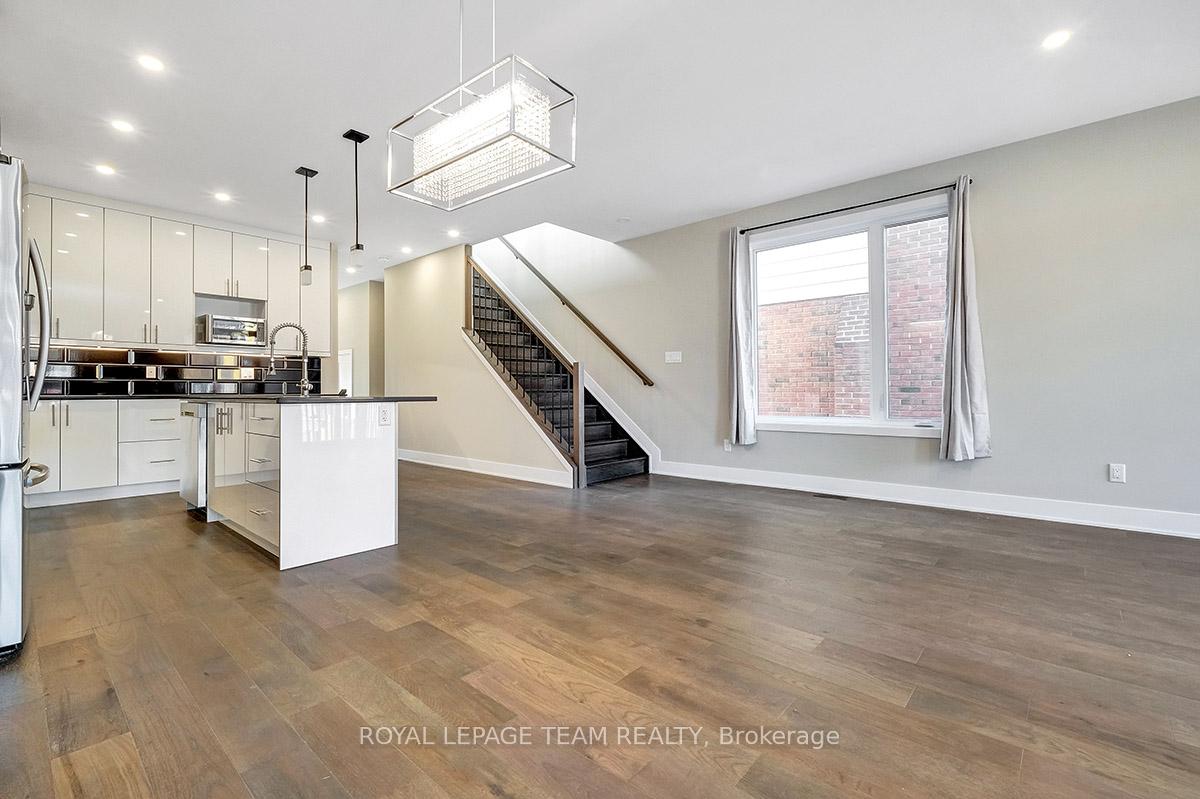 Photo 9 of Unit #A, 1309 Thames Street, Ottawa, Carlington — HOMEH