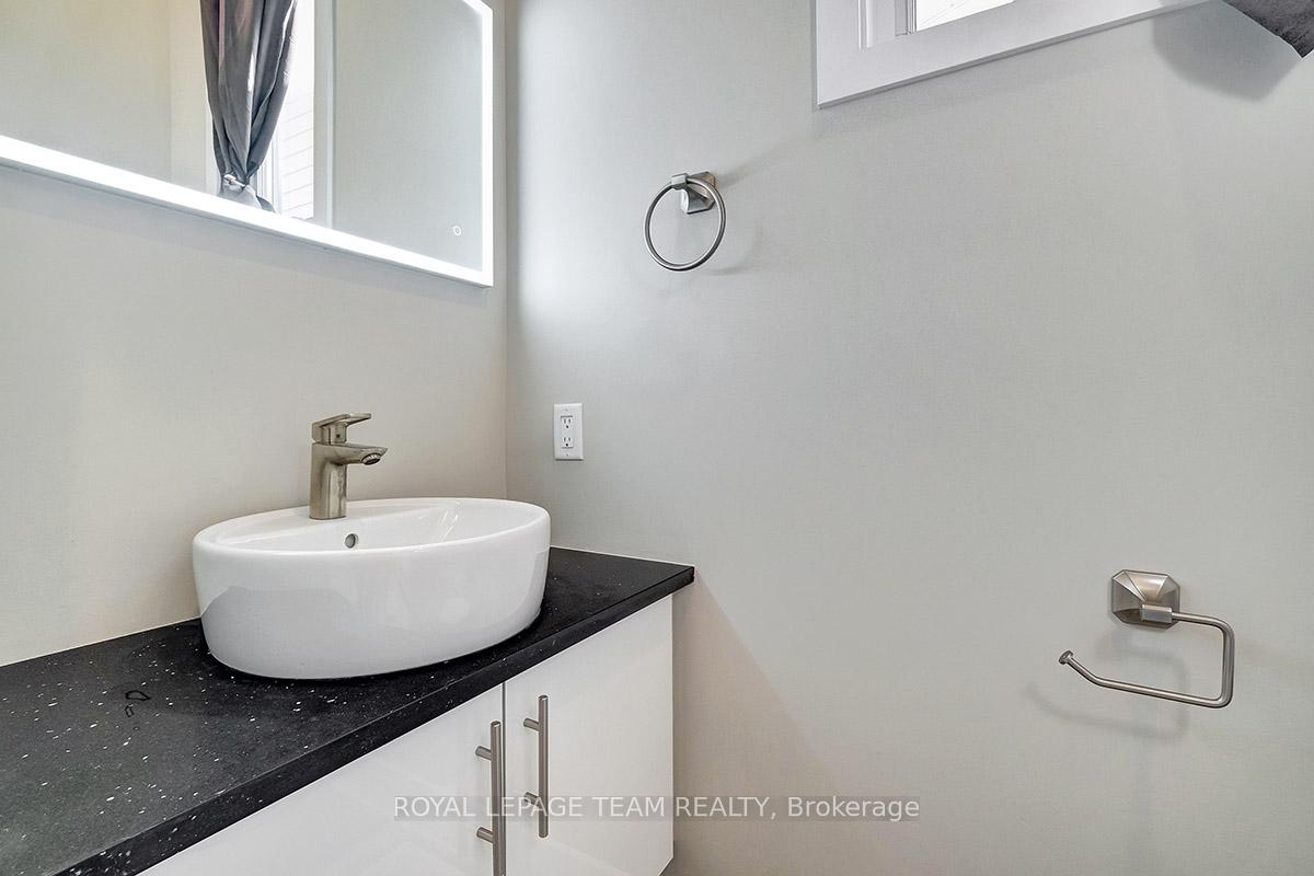 Photo 13 of Unit #A, 1309 Thames Street, Ottawa, Carlington — HOMEH