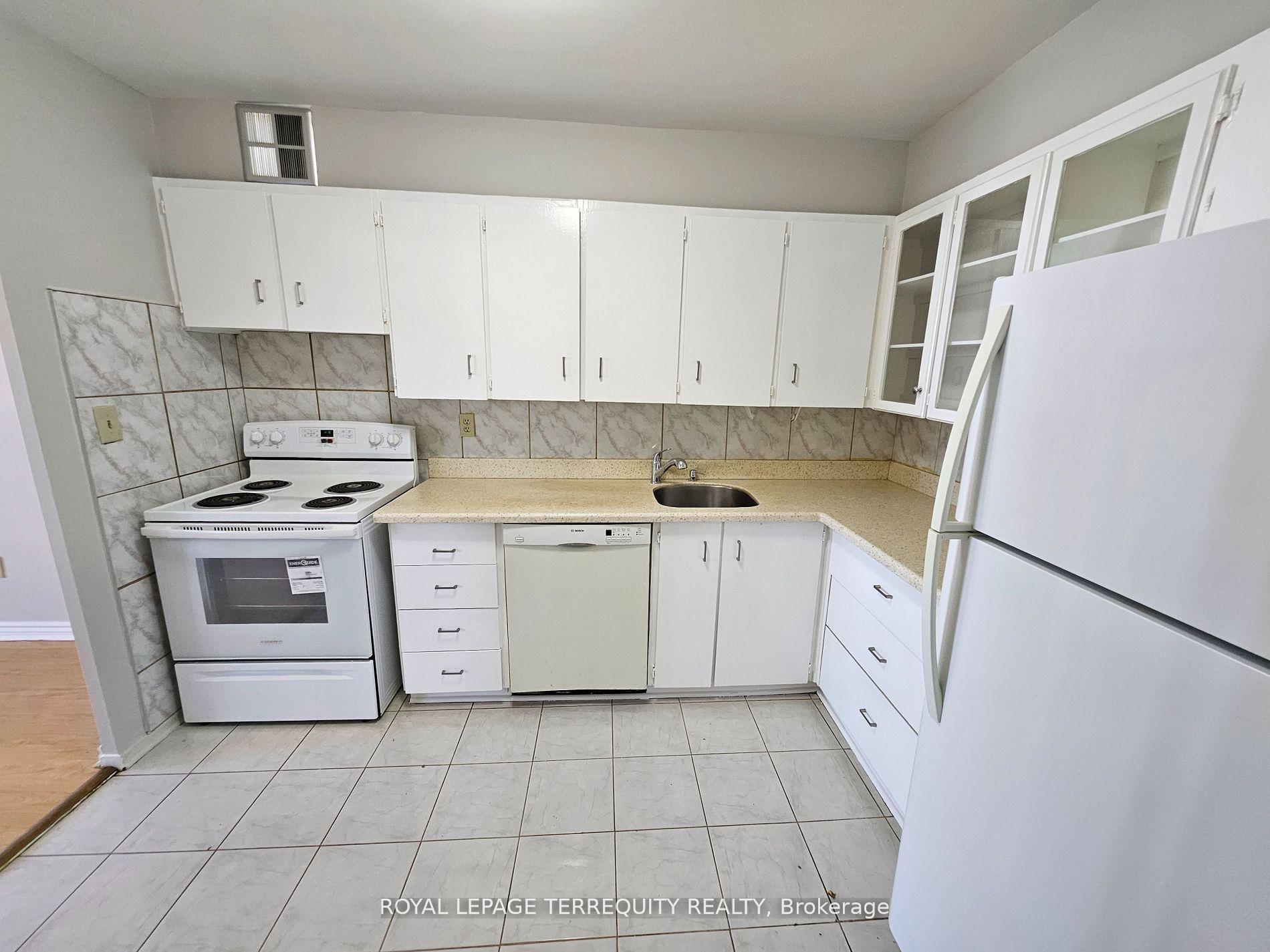 Photo 16 of Unit 1402, 5 Shady Golfway, Toronto, Flemingdon Park — HOMEH