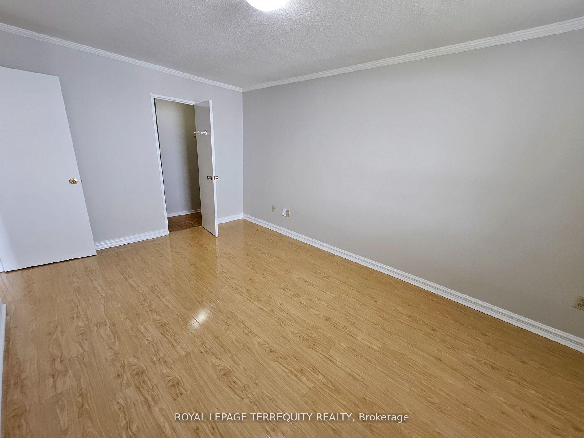 Photo 18 of Unit 1402, 5 Shady Golfway, Toronto, Flemingdon Park — HOMEH
