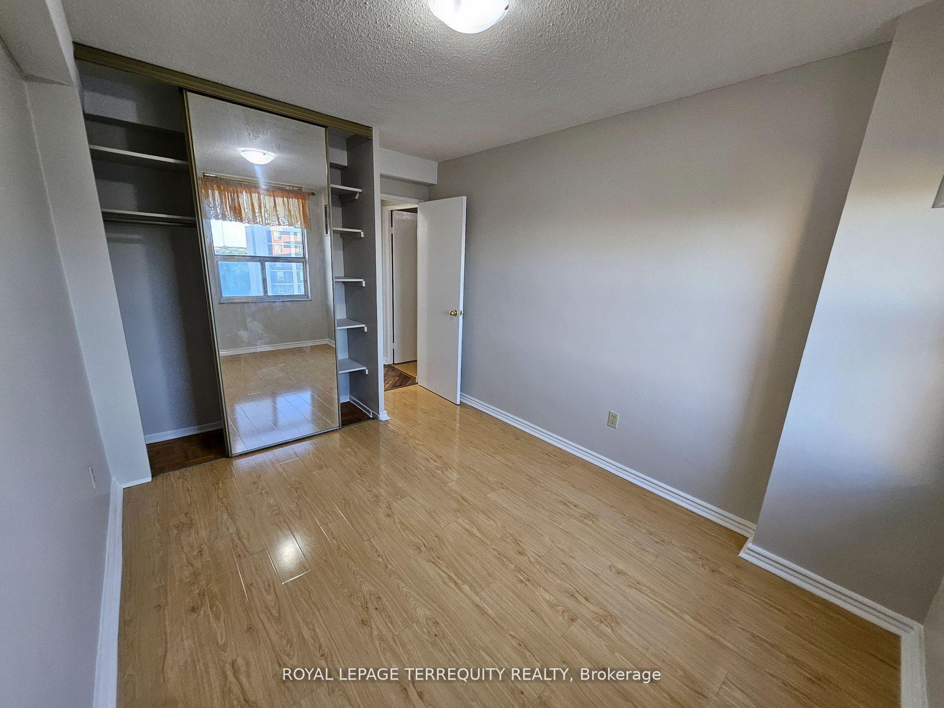 Photo 23 of Unit 1402, 5 Shady Golfway, Toronto, Flemingdon Park — HOMEH