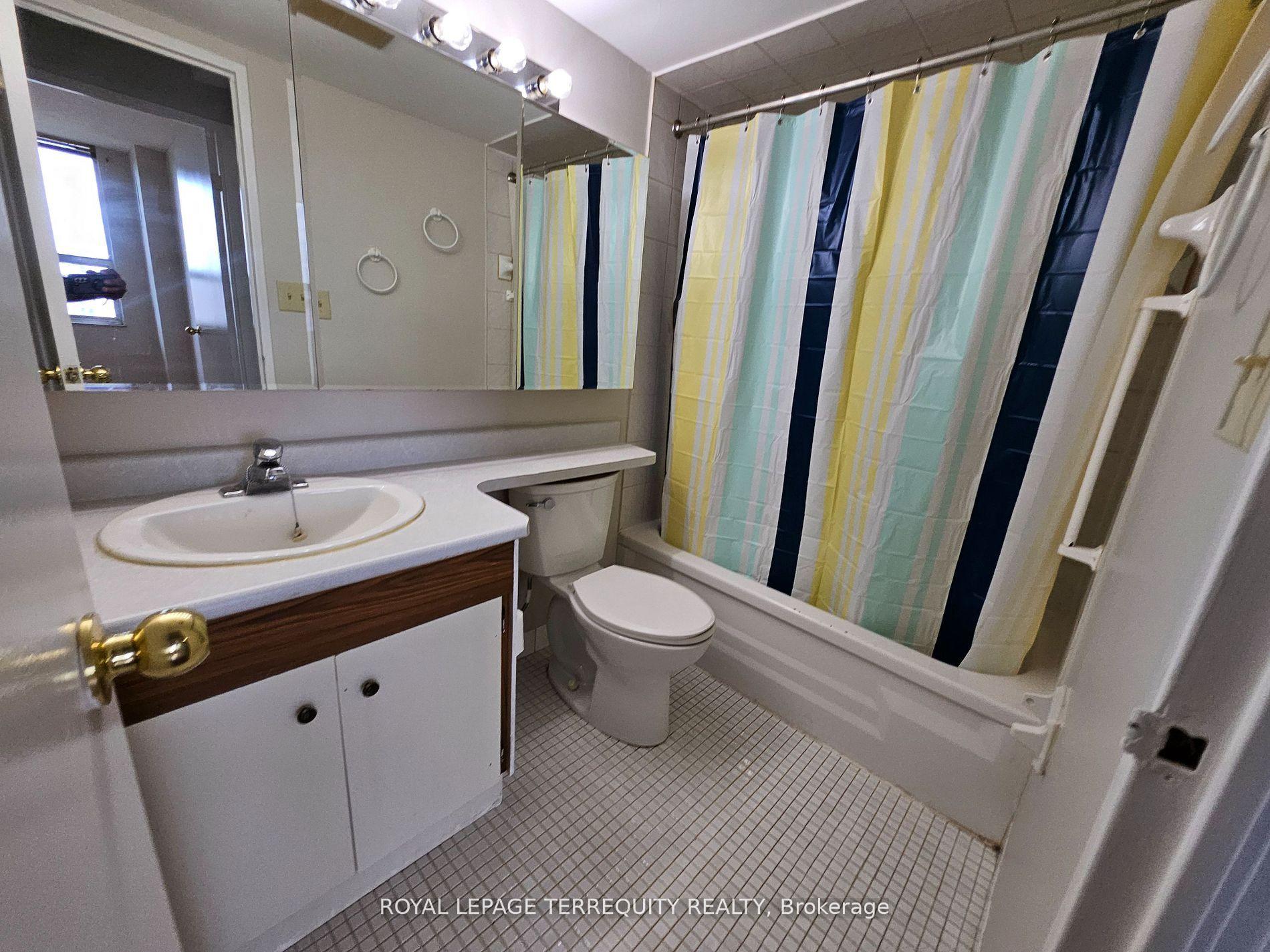 Photo 24 of Unit 1402, 5 Shady Golfway, Toronto, Flemingdon Park — HOMEH
