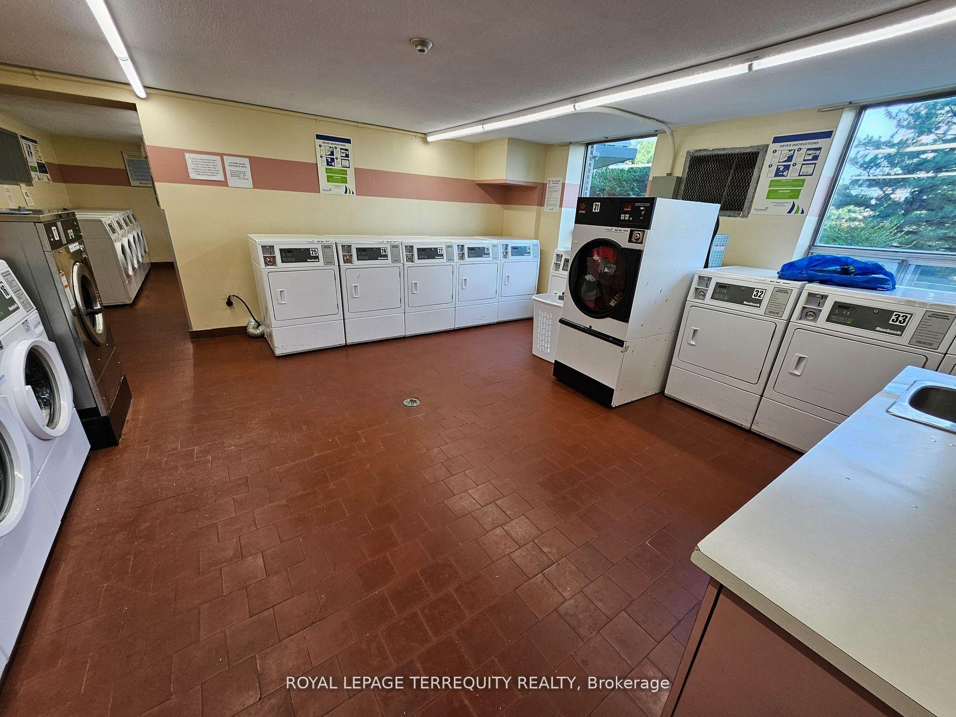 Photo 28 of Unit 1402, 5 Shady Golfway, Toronto, Flemingdon Park — HOMEH