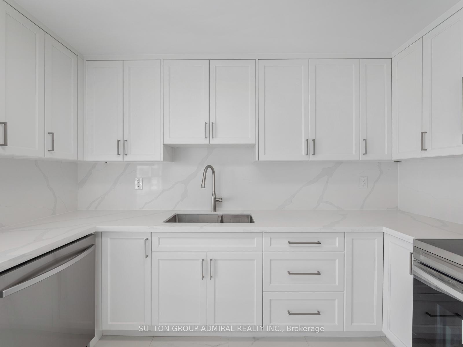 Photo 5 of Unit 1501, 1 Clark Avenue W, Vaughan, Crestwood-Springfarm-Yorkhill — HOMEH