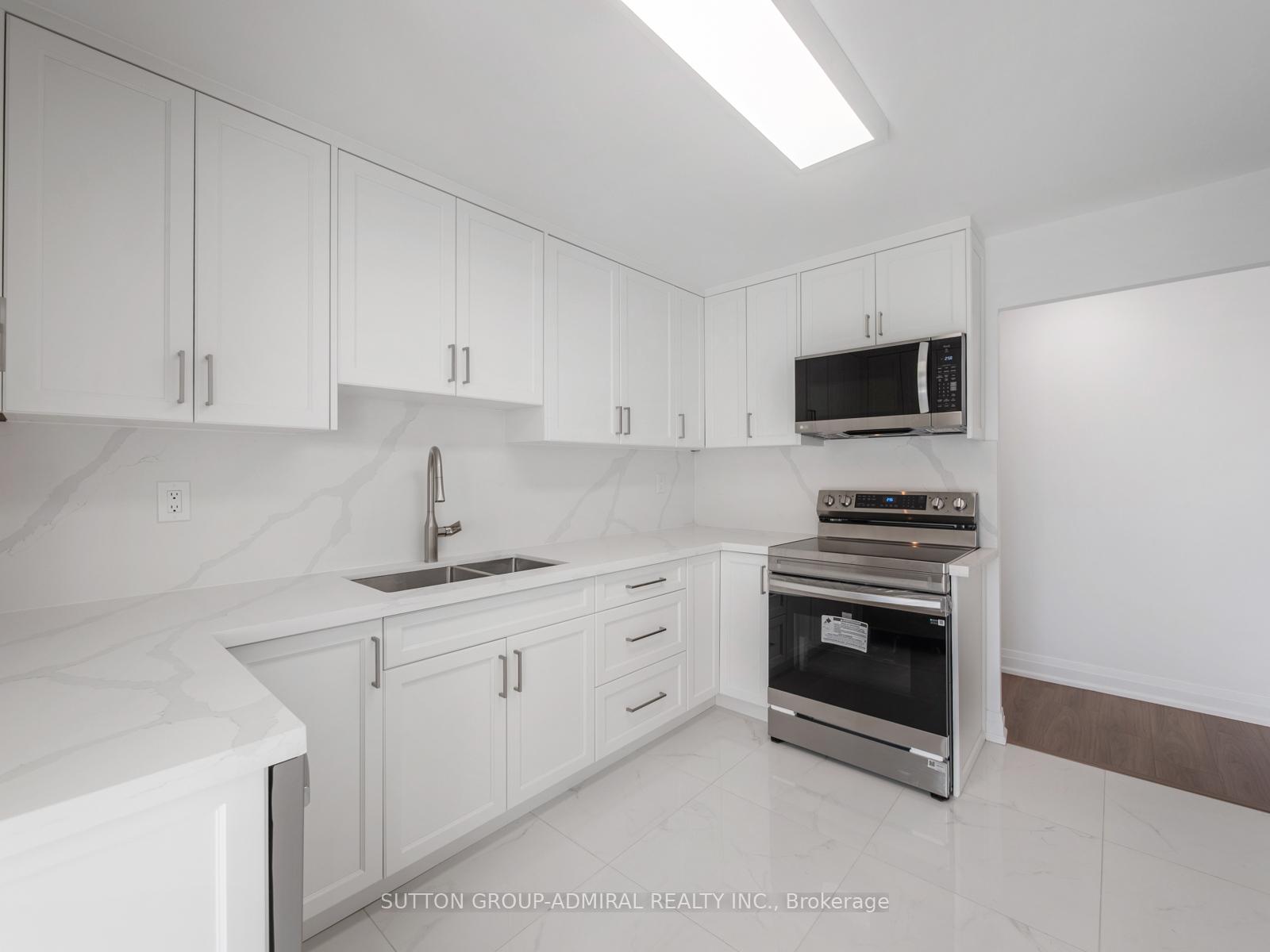 Photo 6 of Unit 1501, 1 Clark Avenue W, Vaughan, Crestwood-Springfarm-Yorkhill — HOMEH
