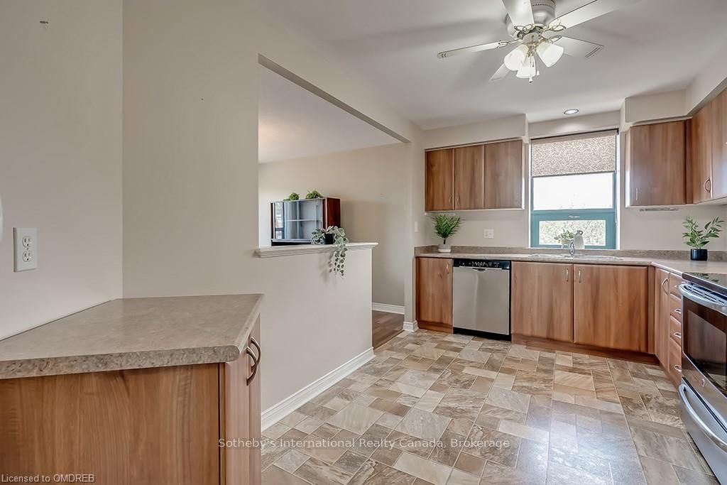 Photo 9 of Unit 401, 8 Main Street E, Hamilton, Dundas — HOMEH