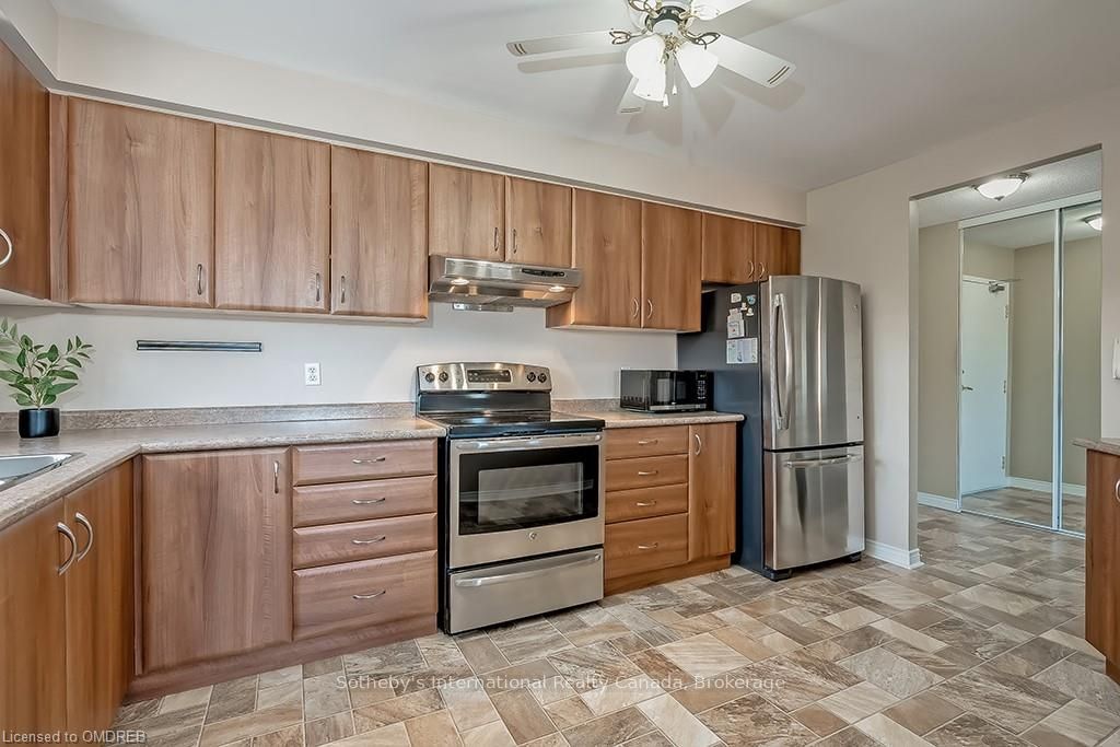 Photo 10 of Unit 401, 8 Main Street E, Hamilton, Dundas — HOMEH