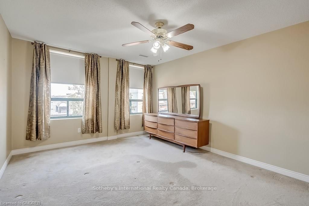 Photo 15 of Unit 401, 8 Main Street E, Hamilton, Dundas — HOMEH