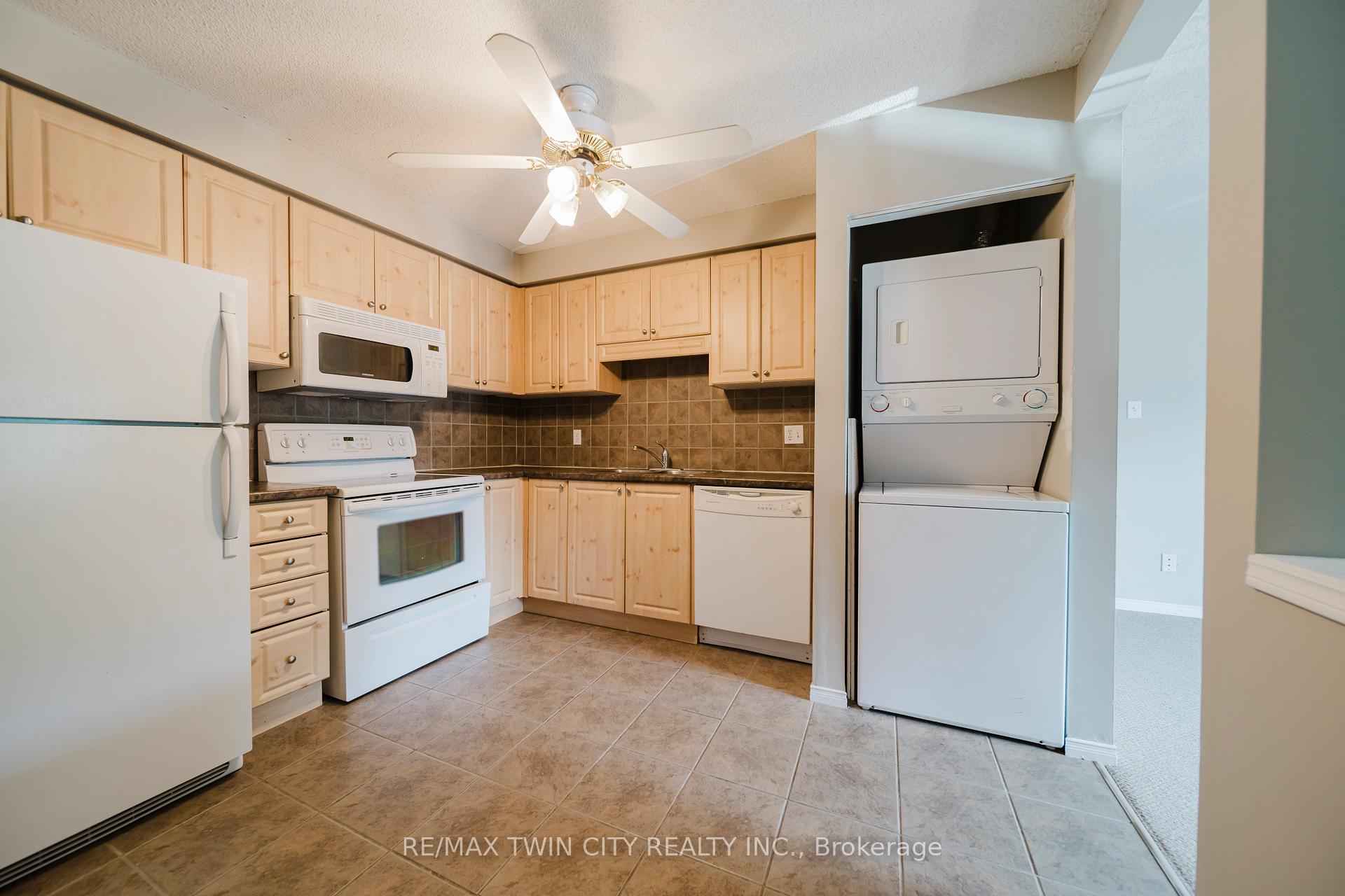 Photo 3 of Unit 10, 331 Northlake Drive, Waterloo — HOMEH