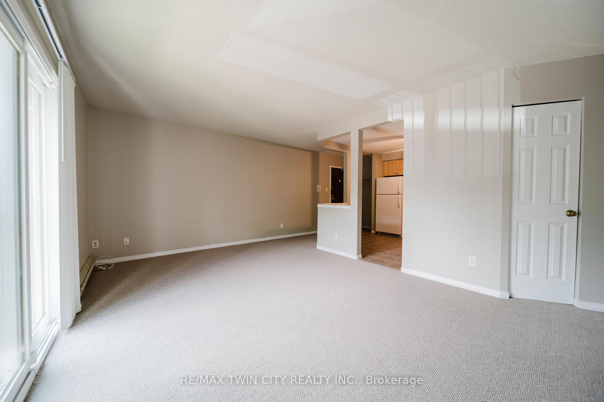 Photo 10 of Unit 10, 331 Northlake Drive, Waterloo — HOMEH