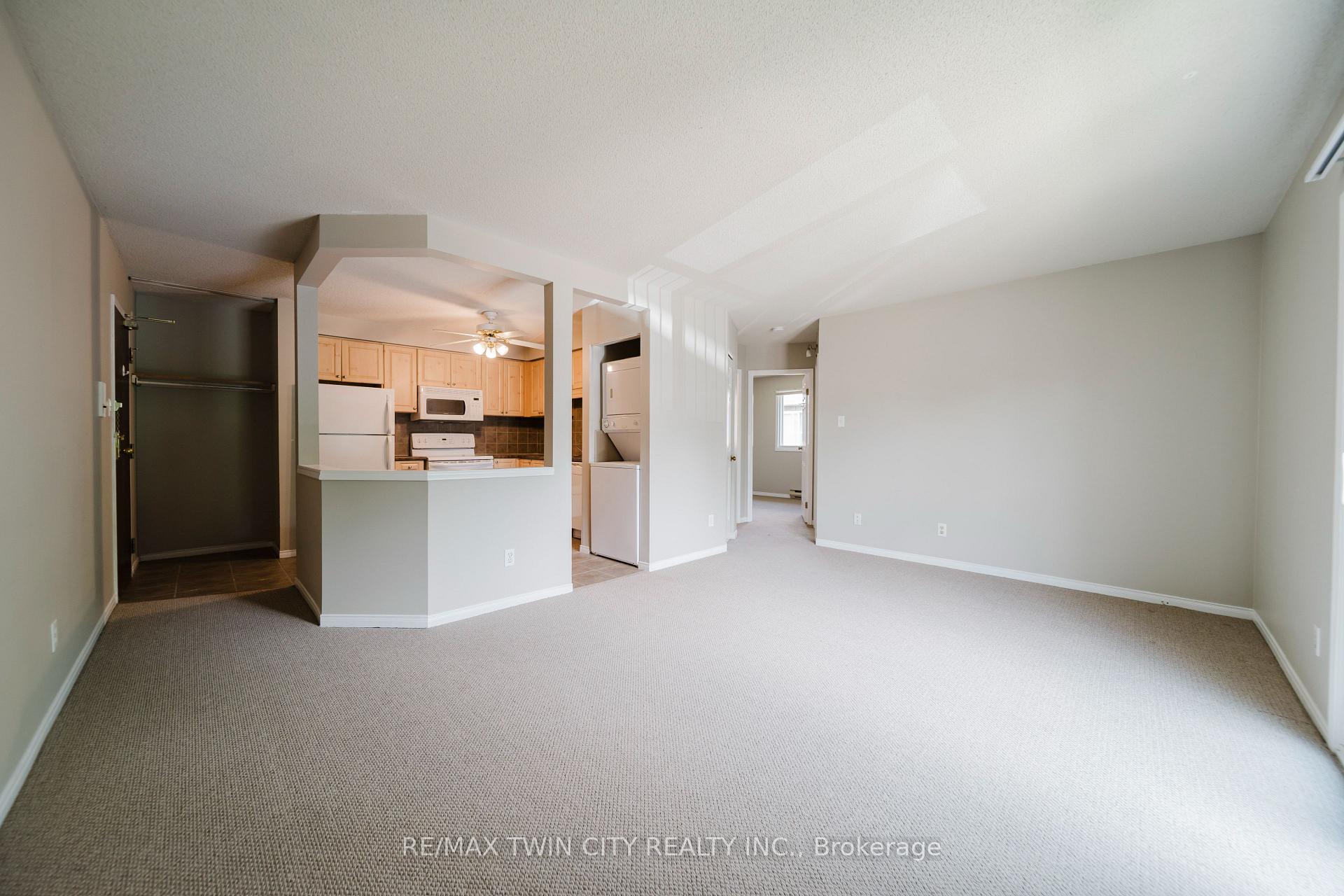 Photo 11 of Unit 10, 331 Northlake Drive, Waterloo — HOMEH
