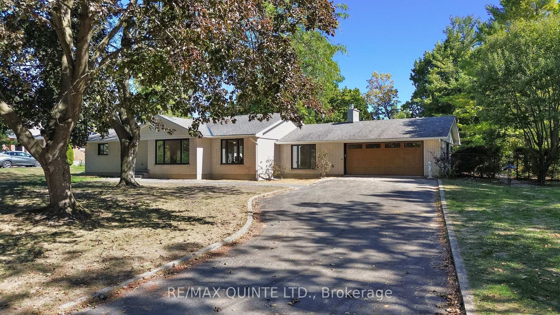 Photo 4 of 71 Selena Avenue, Belleville, Belleville Ward — HOMEH