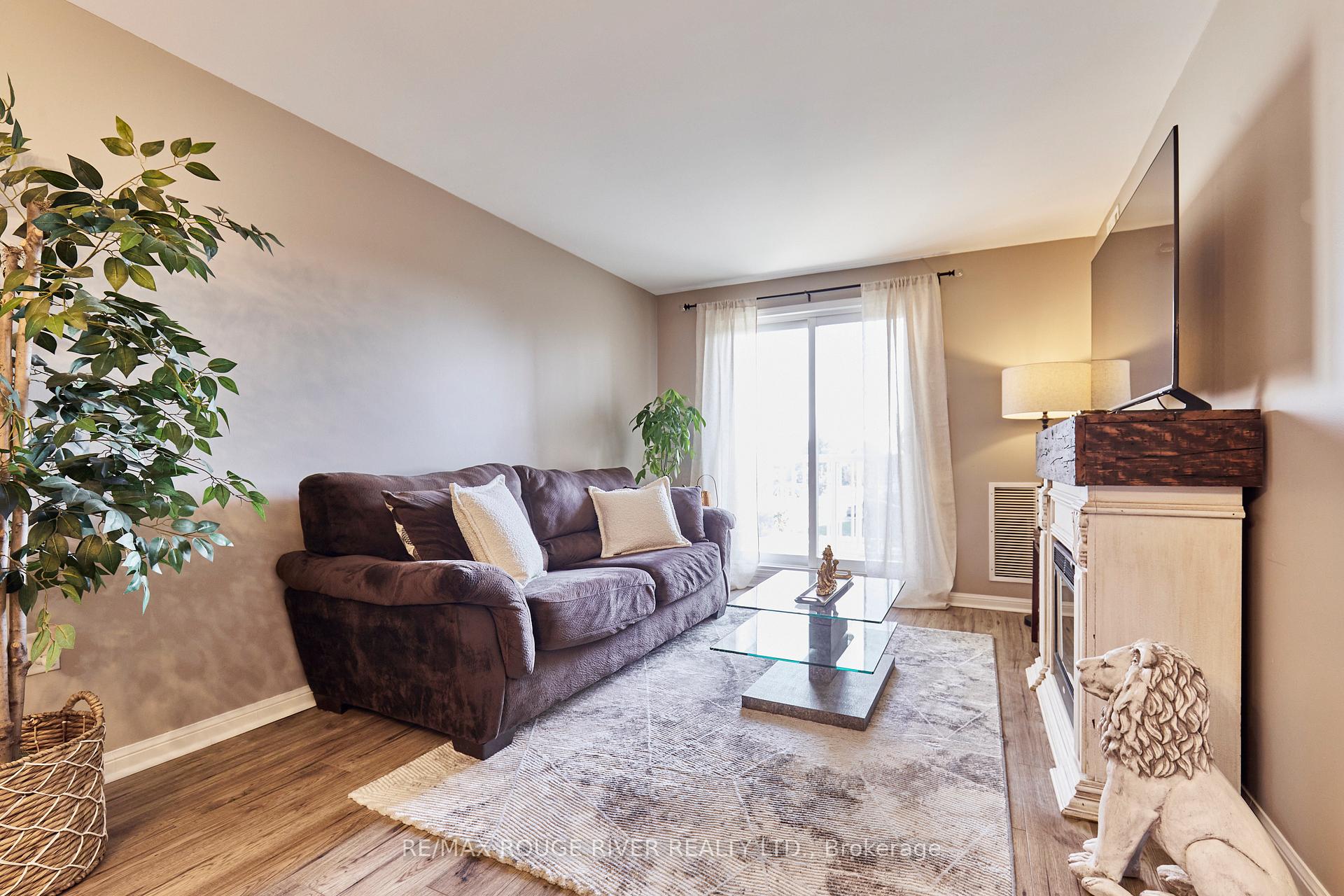 Photo 10 of Unit 2, 72 Petra Way, Whitby, Pringle Creek — HOMEH