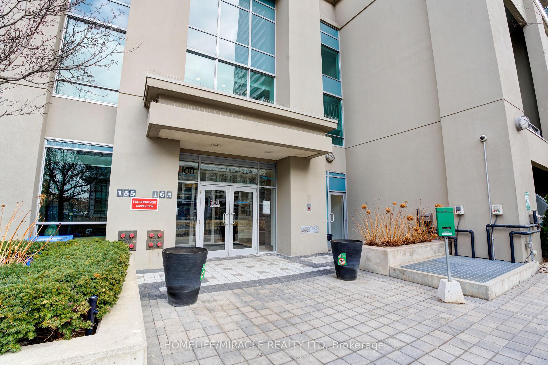 Front of Unit 2222, 165 Legion Road N