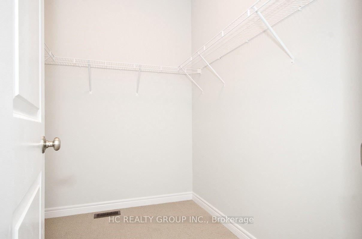 Photo 22 of 92 Pine Hill Crescent, Aurora, Aurora Estates — HOMEH