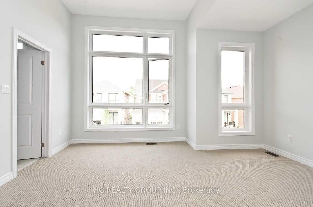 Photo 30 of 92 Pine Hill Crescent, Aurora, Aurora Estates — HOMEH