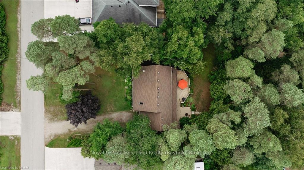 Photo 3 of 21 George Street, Bluewater, Bayfield — HOMEH