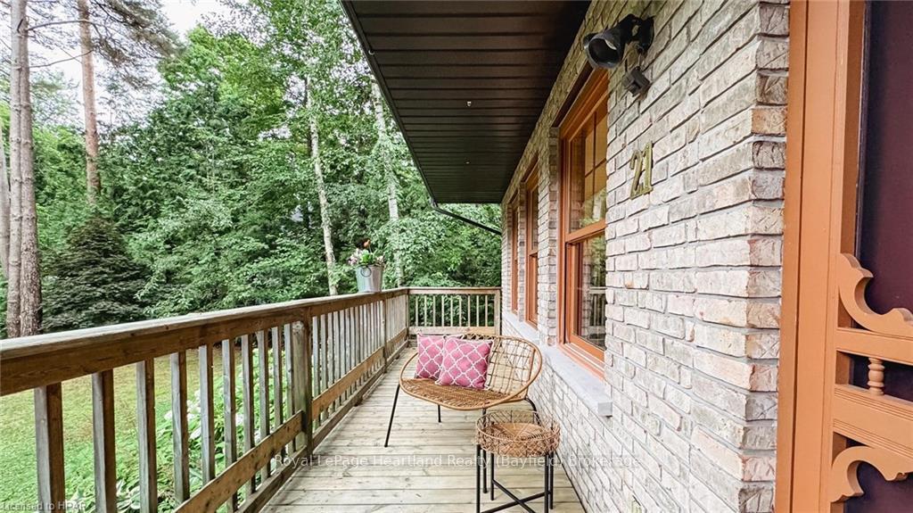 Photo 4 of 21 George Street, Bluewater, Bayfield — HOMEH
