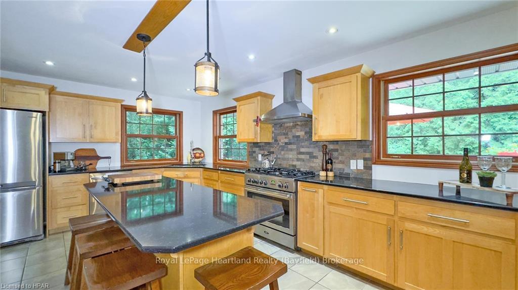 Photo 14 of 21 George Street, Bluewater, Bayfield — HOMEH