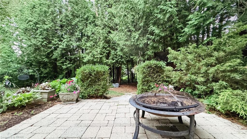 Photo 31 of 21 George Street, Bluewater, Bayfield — HOMEH