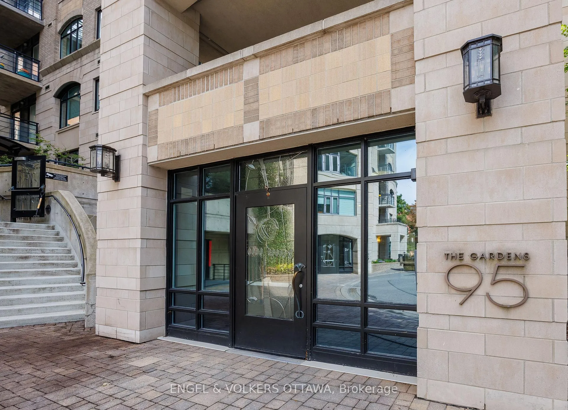 Front of Unit 505, 95 Bronson Avenue