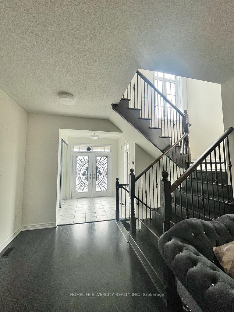 Photo 6 of 111 Oak Avenue, Brant, Paris — HOMEH