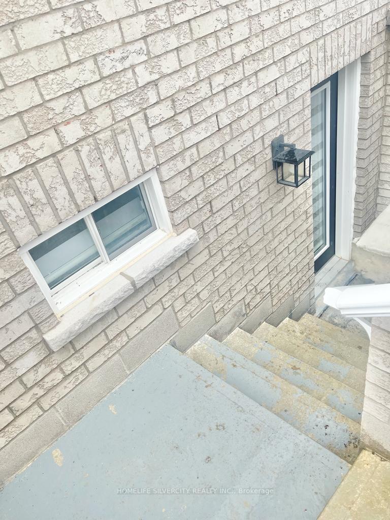 Photo 32 of 111 Oak Avenue, Brant, Paris — HOMEH