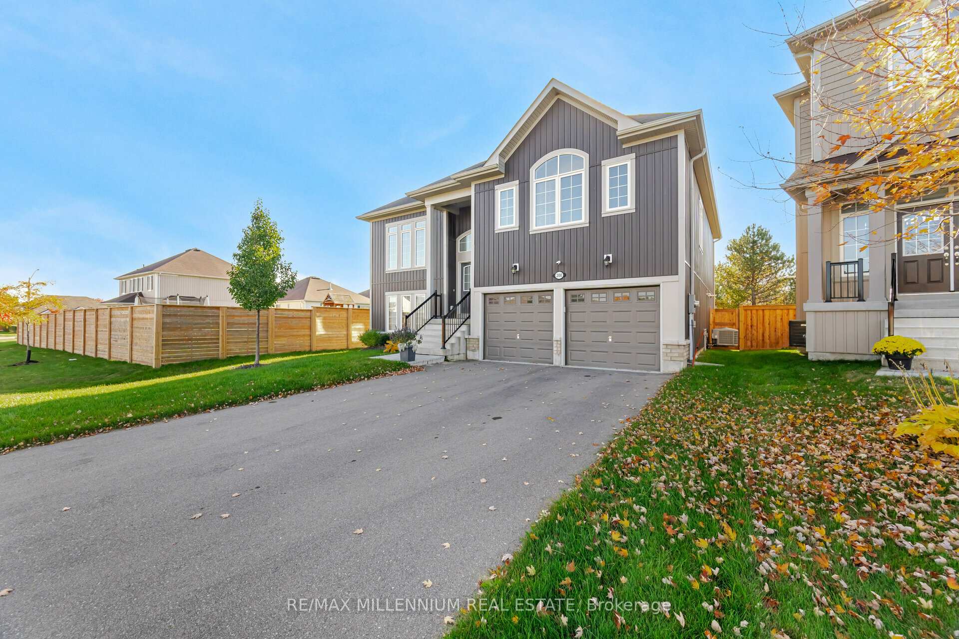 Photo 3 of 200 Lia Drive, Clearview, Stayner — HOMEH