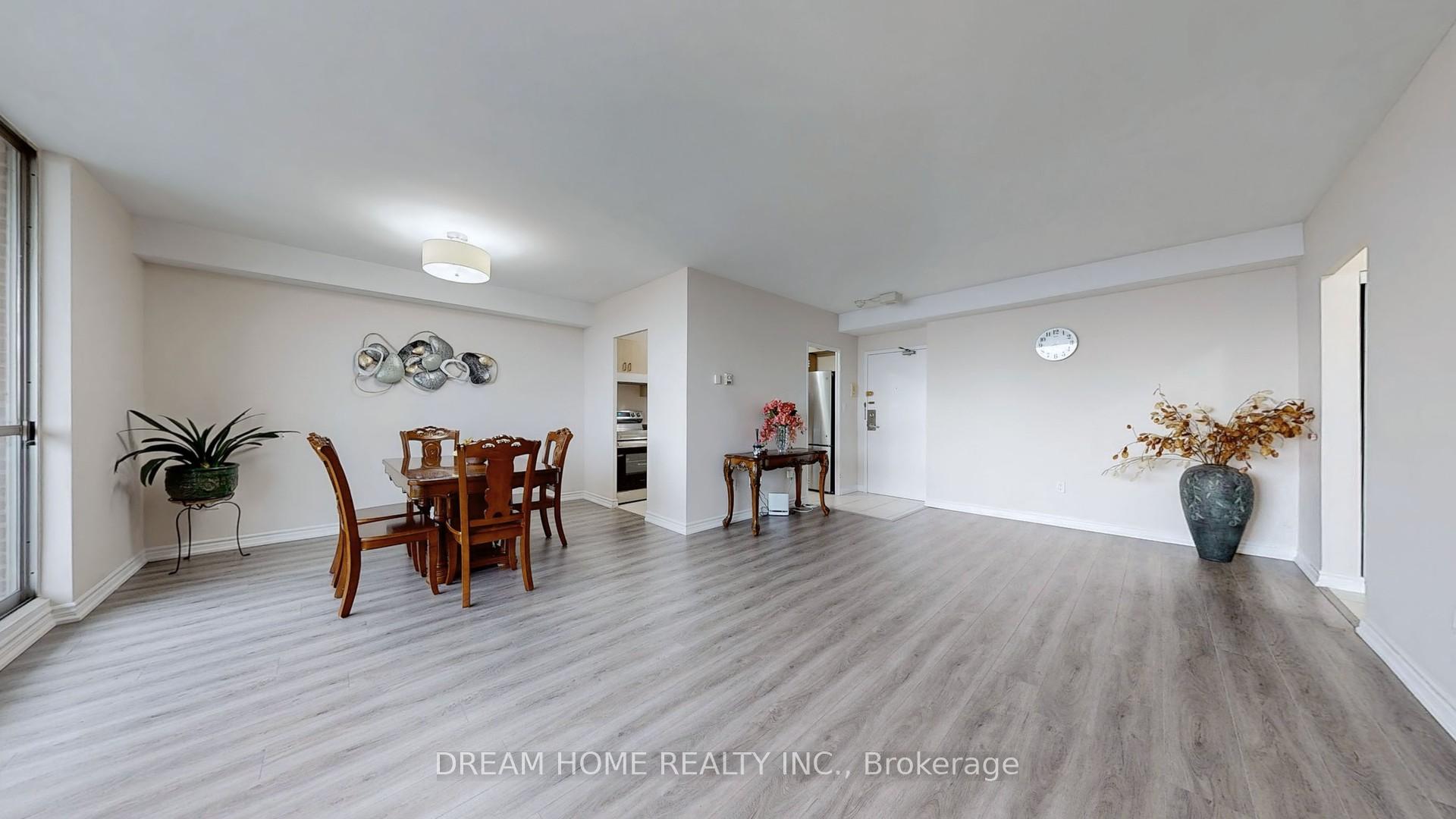Photo 10 of Unit 1815, 5 Massey Square, Toronto, Crescent Town — HOMEH