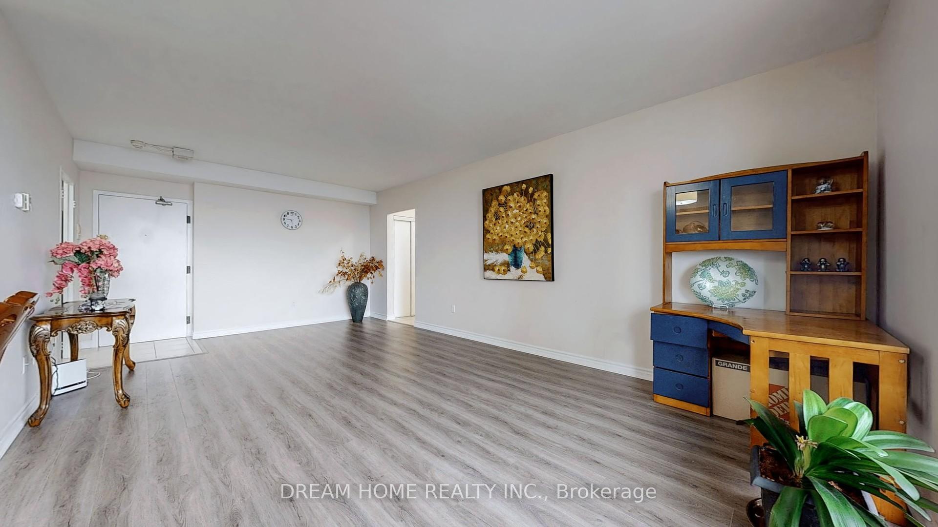 Photo 12 of Unit 1815, 5 Massey Square, Toronto, Crescent Town — HOMEH