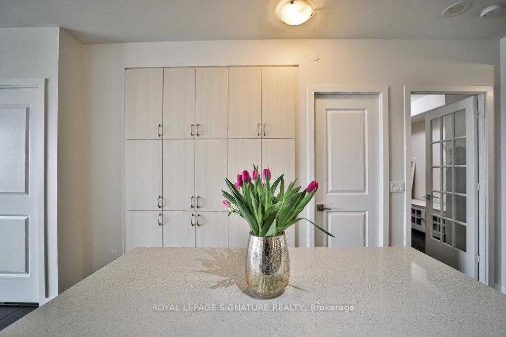 Photo 8 of Unit 709, 4655 Glen Erin Drive, Mississauga, Central Erin Mills — HOMEH