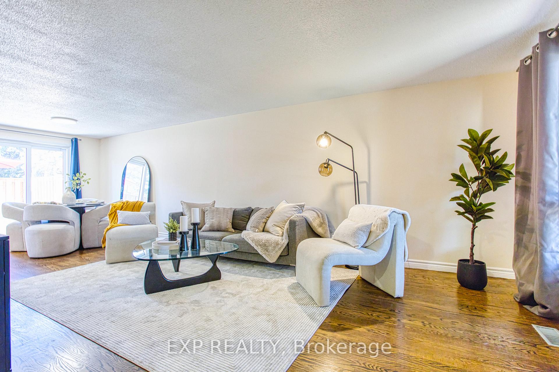 Photo 5 of Unit 37, 151 Gateshead Crescent, Hamilton, Stoney Creek — HOMEH