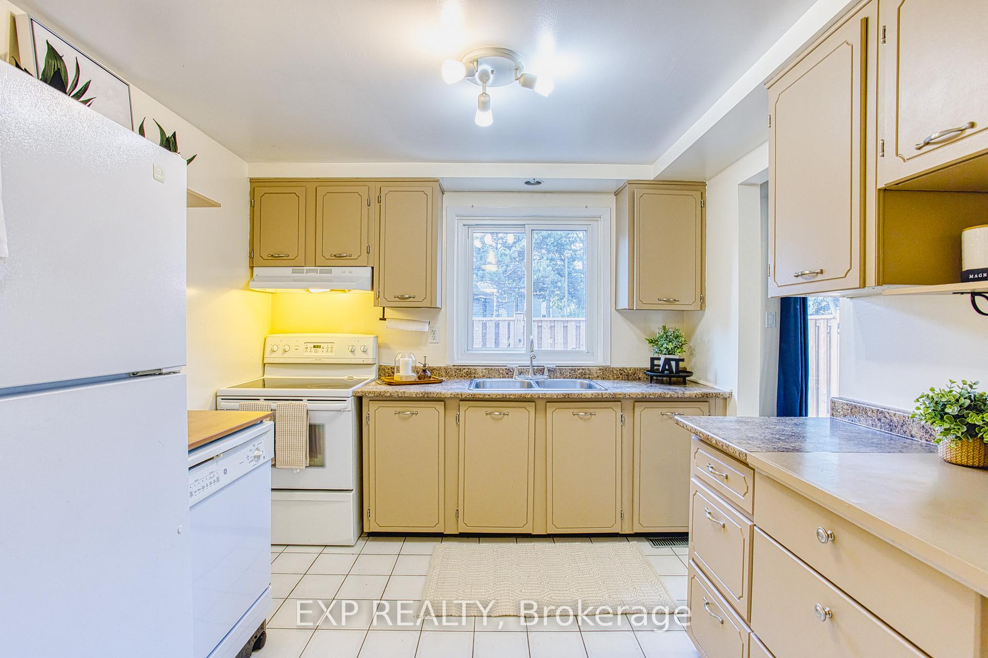 Photo 12 of Unit 37, 151 Gateshead Crescent, Hamilton, Stoney Creek — HOMEH