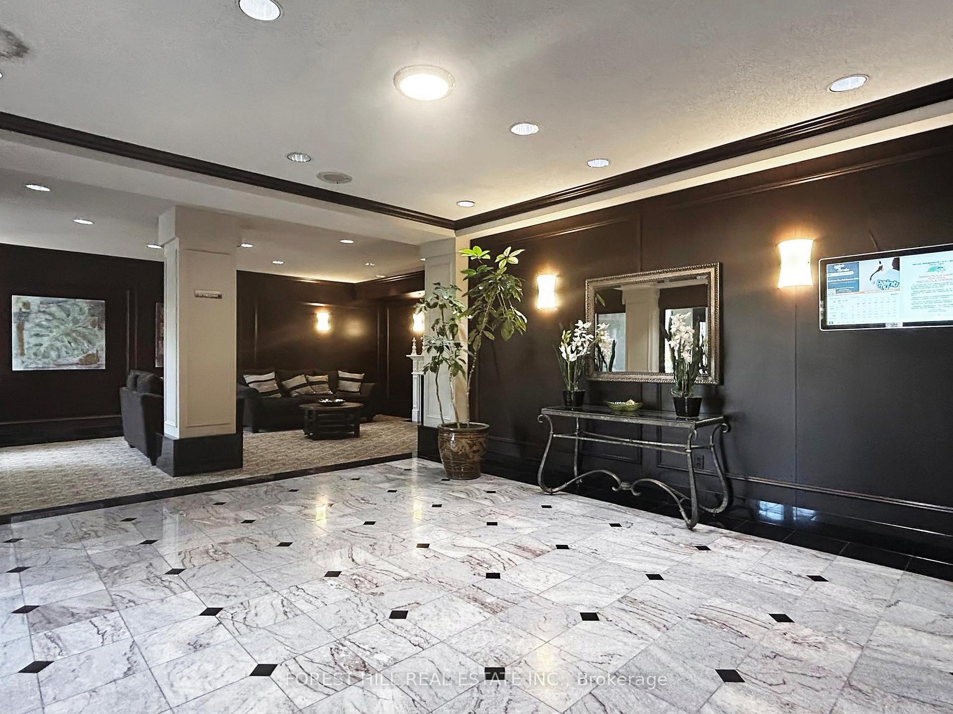 Photo 4 of Unit 1110, 110 Promenade Circle, Vaughan, Brownridge — HOMEH