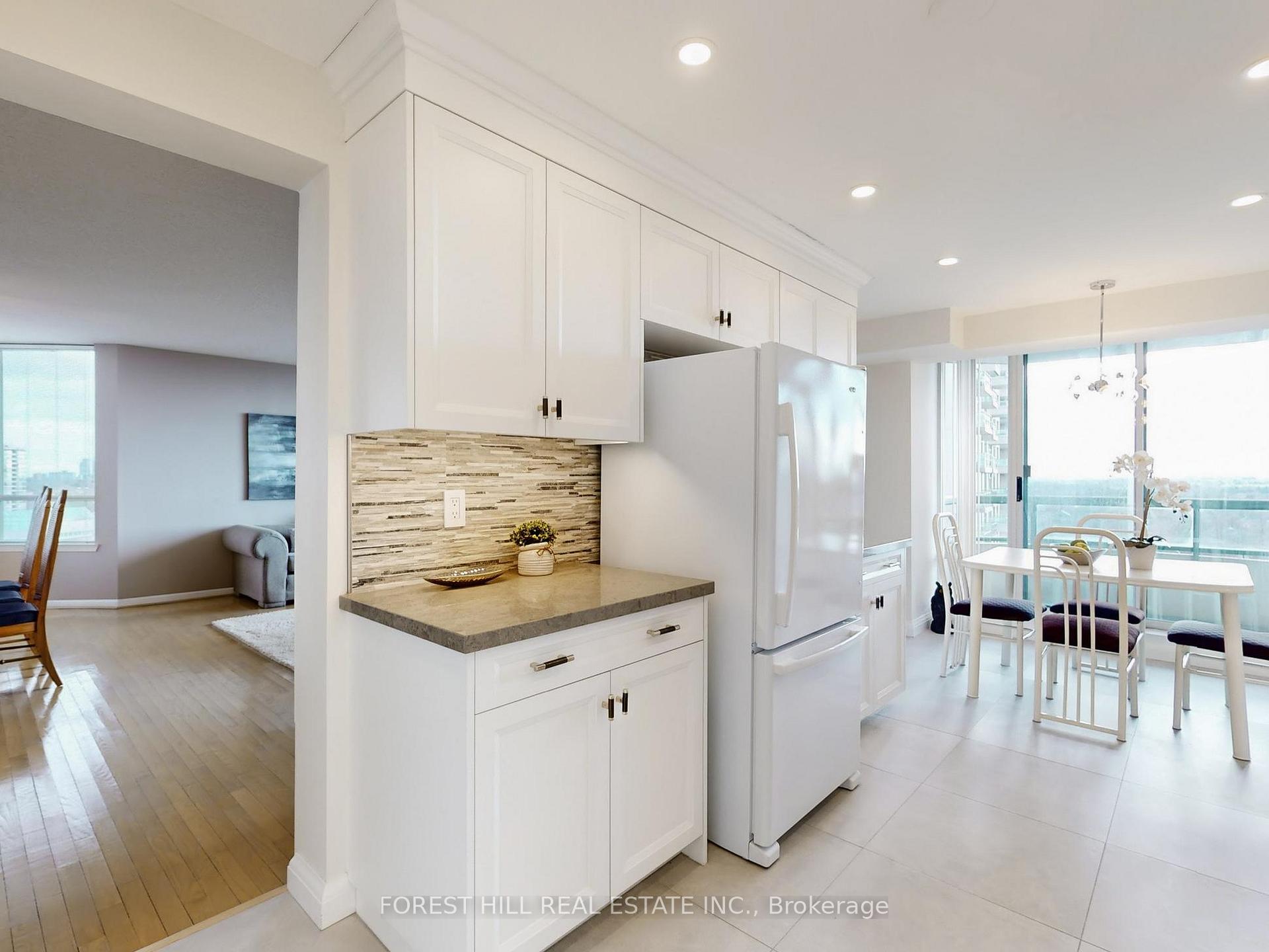 Photo 12 of Unit 1110, 110 Promenade Circle, Vaughan, Brownridge — HOMEH