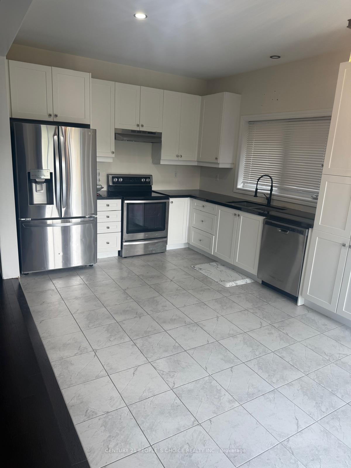 Photo 20 of 12 Cypress Point Street, Barrie, Ardagh — HOMEH